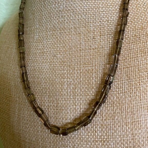 Elegant Brown Beaded Necklace - Picture 5 of 6